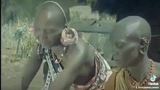 Kikuyu Folk Song Wakariru cuwa cuwa o ringi [upl. by Oicelem]