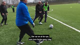 Første test af farfarfodboldspillerne [upl. by Merill]