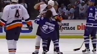 Bates vs Tucker Corson vs Cairns Apr 28 2002 [upl. by Aicemak]