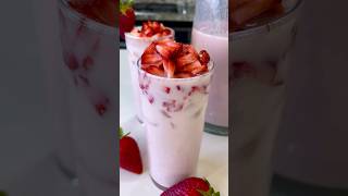 HOW TO MAKE AGUA DE FRESA CREMOSITA  QUICK AND EASY RECIPE [upl. by Rolyks]