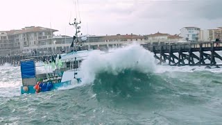 📛 DANGER GROSSE HOULE ENTRÉE ET SORTIE DANGEREUSES POUR LES BATEAUX À CAPBRETON BIGWAVES 🌊😱 [upl. by Whit]