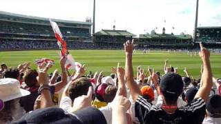 Barmy Army Sydney SCG Ashes 201011Day4 Haddin amp Mitchell Johnson Golden Duck consecutive balls [upl. by Dee]