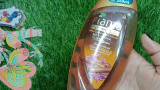 fiama golden sandalwood body wash review in Hindi  from Rashi product review [upl. by Aroc668]