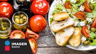 ¿Qué es y cómo funciona la dieta mediterránea  Bien y Saludable [upl. by Ijic246]