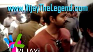 VTL Exclusive  Vijay  nanban Premiere Show  Sathyam Cinemas [upl. by Einnep]