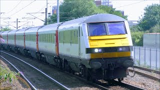 Busy Day at Stowmarket GEML  110818 [upl. by Ardnuasal19]