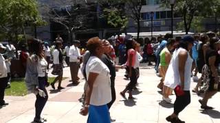 Line dancing in Philadelphias Love Park 6513 [upl. by Rehc]