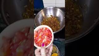 Sev Tamotar ki sabji  sev Tameta Easy sabji  Easy Recipe yamiszkitchen short viralvideos [upl. by Lachman]