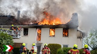 Velbert Einfamilienhaus in Flammen [upl. by Manouch]