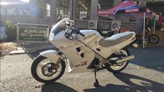 1986 Honda VFR700F Interceptor [upl. by Arihaj715]