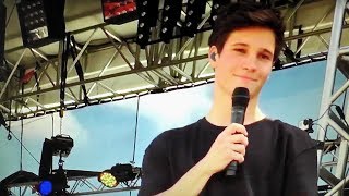 Wincent Weiss  Nur ein Herzschlag entfernt  Live  Rewe Family Stuttgart 2017  Wincent Weiss Live [upl. by Enelaj]