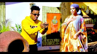 Mohamed Biibshe Ft Sacdiya Siman Gooni 2020 Official Music Video [upl. by Purdy691]