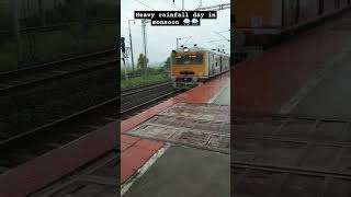 Bardhaman bound EMU local 🚆shorts youtubeshorts youtube indianrailways rain train monsoon [upl. by Aerdnwahs82]