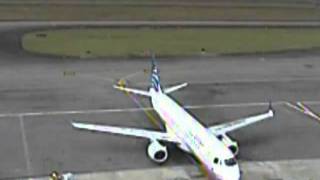 Copa Airlines Embraer 190 airplane lightning strike at the gate blowing off a hubcap [upl. by Mehitable]