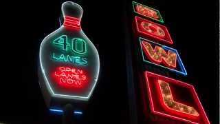 Linbrook Bowl Vintage Googie Lighted Neon Sign At Night  Anaheim California [upl. by Adlesirg198]