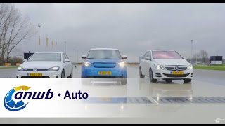 Mercedes BKlasse Electric Drive Volkswagen eGolf amp Kia Soul EV autotest  ANWB Auto [upl. by Gerdeen]