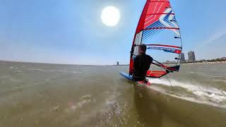 Windsurf JinshanShanghai with iSonic 72 and Severne Overdrive M2 70 in gusty 1628kn Wind [upl. by Llesram]