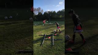 ¡Querrás probar este DIVERTIDO juego de fútbol ⚽  L4F Academy en Gijón [upl. by Ellahcim]