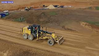 Travaux de terrassement pour réalisation dune route en vue aérienne par drone [upl. by Eynttirb]