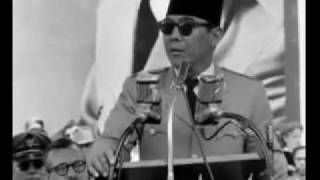 Bung Karno  Gombloh [upl. by Yelyak327]