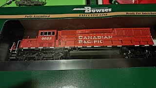 HO SCALE BOWSER SD30CECO REVIEW [upl. by Cordy]