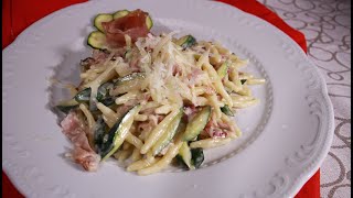 TROFIE ZUCCHINE e SPECK  TROFIE RICETTE  Con panna fresca Meravigliose [upl. by Woody613]