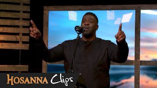 De gloire en gloire  Hosanna clips  Jean Jean [upl. by Landel703]