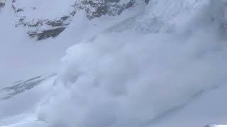 Massive Serac fall near mount Athabasca [upl. by Kizzie]