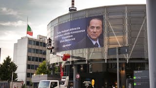 Trauerfeier für Silvio Berlusconi in der Mailänder Kathedrale [upl. by Boleslaw263]