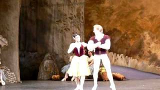 Natalia Osipova and David Hallberg AAdam Giselle 180410 2MOV [upl. by Geanine]