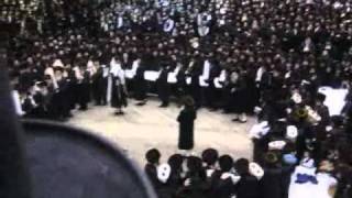 Bobov Rebbe Shlita dance Hakufos on Simchas Torah [upl. by Elbon]