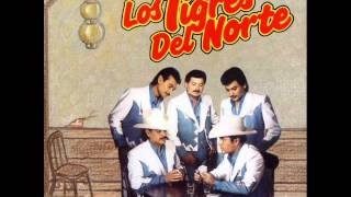 Te mal pasan de amor Los tigres del norte [upl. by Ynos]