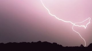 Gewitter mit heftigen Blitzentladungen [upl. by Zenitram]