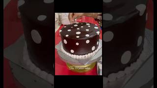 Chocolate cake decoration shorts viralshorts treandingshorts ytshorts youtubeshorts cakedesign [upl. by Baerman]