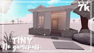 BLOXBURG Tiny Winter No Gamepass House 7k  House build [upl. by Atinrev]