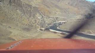 Idaho Backcountry Flying Cessna 172 H Landing Bernard [upl. by Lorant]