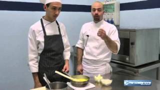 Come fare il Risotto alla Milanese Con qualche Variante  Ricette Dolci e cucina [upl. by Vassily]