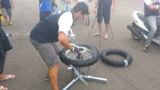 44 second mousse tyre change [upl. by Crooks]