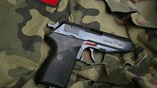 Pistolet P83 9mm Makarow  Blaszany Wanad [upl. by Spillar]