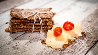 Glutenfrie knekkebrød  Lavkarbo [upl. by Adnola]