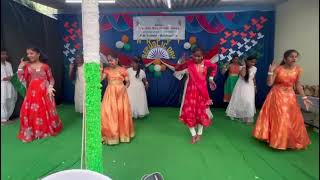 Republic day celebrations in our school dance by Anjali and friends Bharath ki beti songvideos [upl. by Oremodlab561]