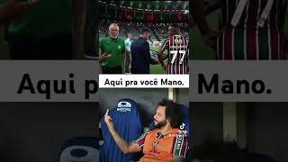 Marcelo faz sinal feio para Mano Menezes no banco em partida contra o Grêmio marcelo fluminense [upl. by Neala549]