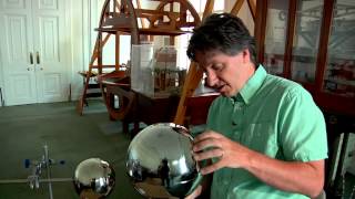 How does a Van de Graaff Generator work [upl. by Animahs]