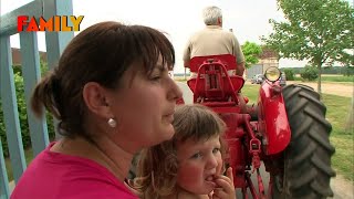 Familles en galère  quotidien difficile des agriculteurs [upl. by Valenba]