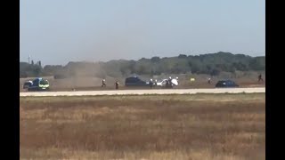 Coursepoursuite à laéroport de Lyon une voiture sintroduit sur les pistes [upl. by Henryetta985]