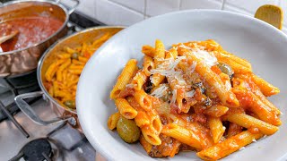 Cooking Two Kinds of Tomato Sauces Amatriciana amp Arrabbiata Pasta [upl. by Huntington]