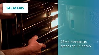 Cómo extraer las gradas y las rejillas del Horno antes de la Pirólisis  SIEMENS [upl. by Nica]