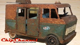 1960s Rusty Structo Emergency Rescue Van Restoration [upl. by Lotus]