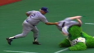 LADPHI Lasorda has enough with the Philly Phanatic [upl. by Royd]