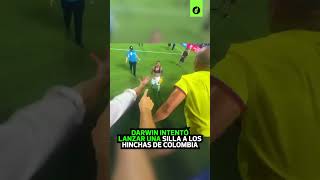 ¡PERO QUE HACE DARWIN NÚÑEZ URUGUAYO intentó lanzar silla a HINCHAS COLOMBIANOS  Depor [upl. by Araj709]